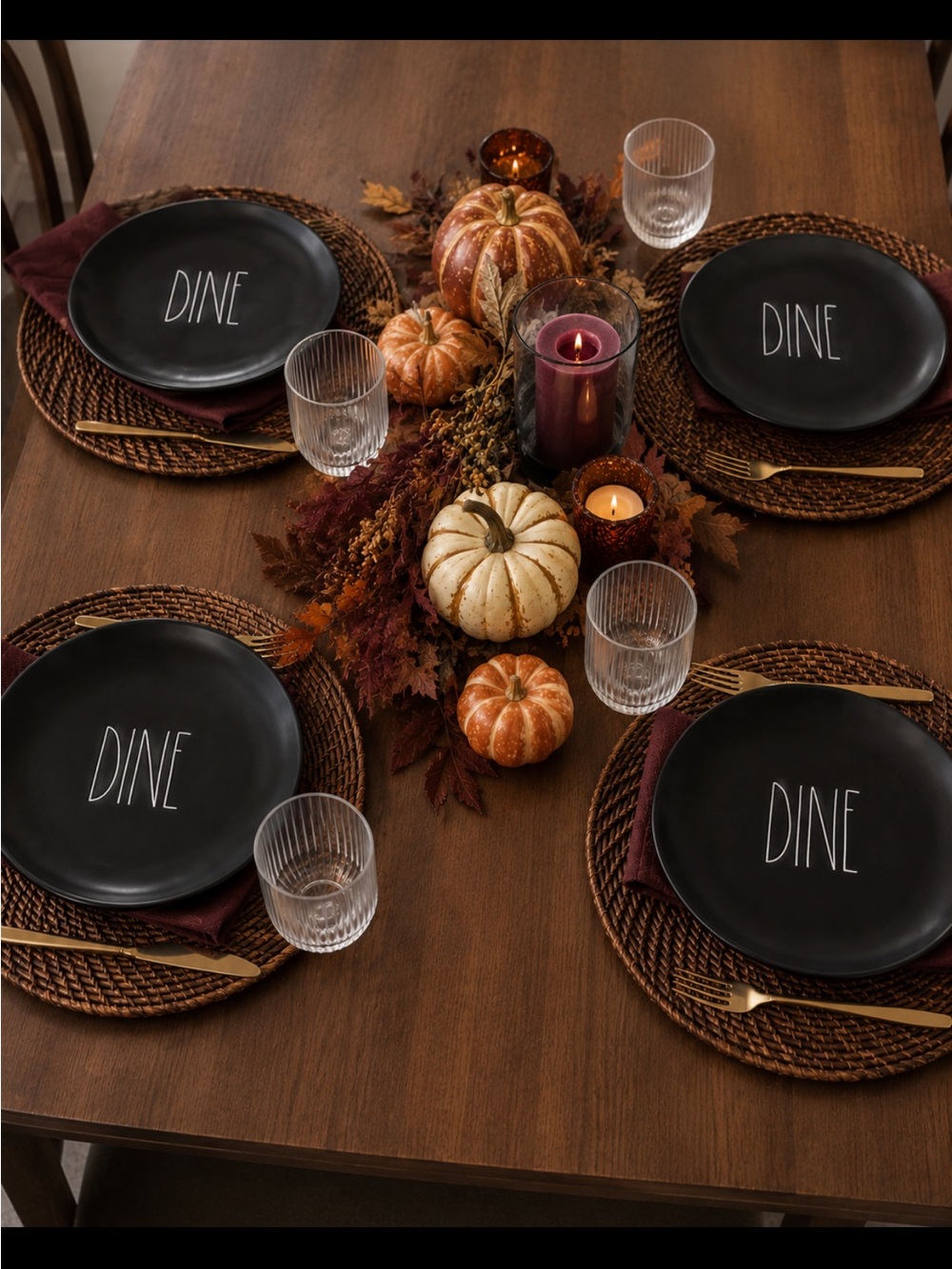 Rae Dunn black DINE plates set of four